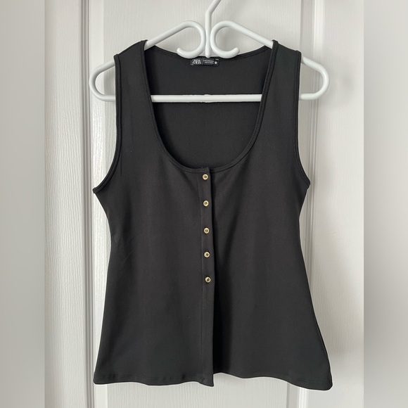 Zara Black Ribbed Button Front Top Size Medium Gold Buttons - Picture 2 of 7